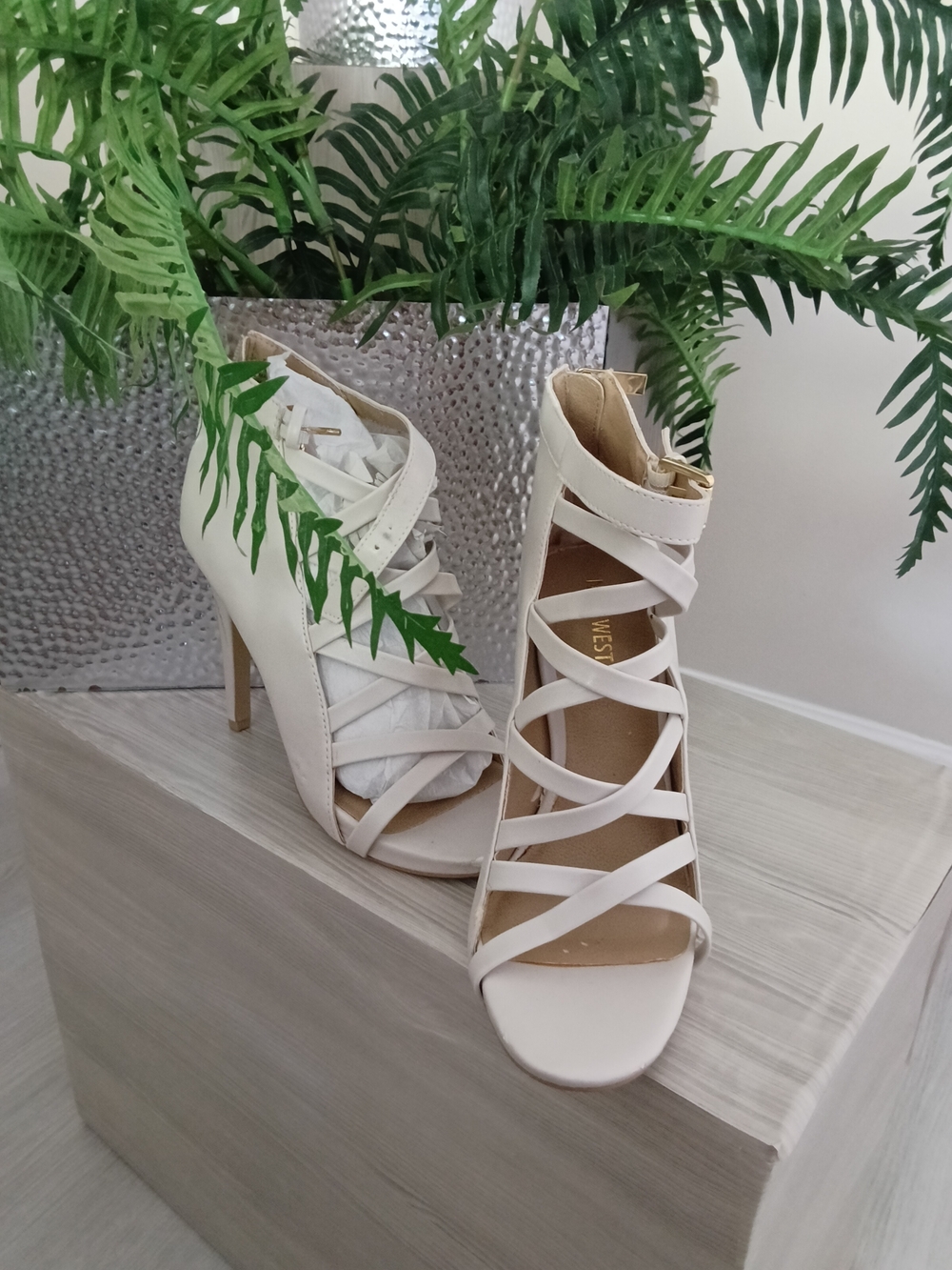Women’s Strappy High Heel Sandals in White